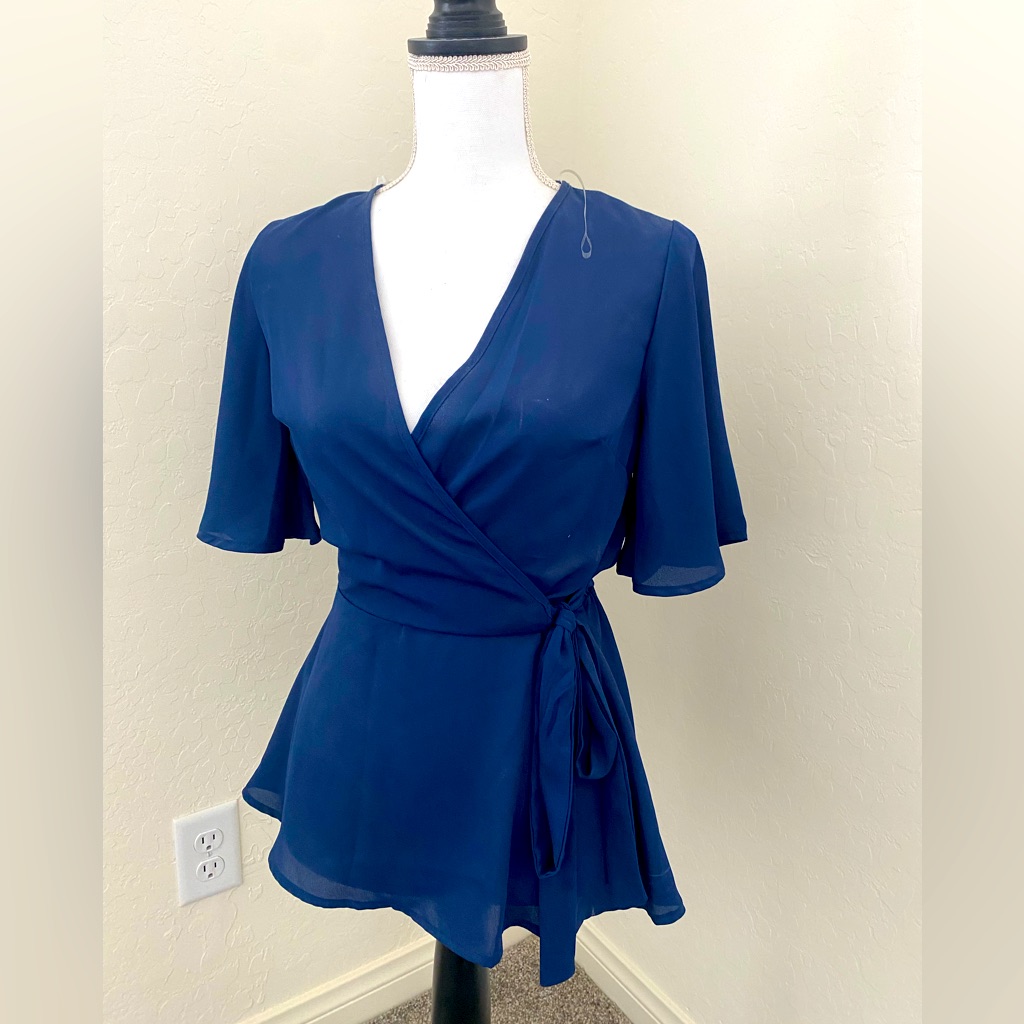 Francesca’s Collection Nwt Wrap Blouse!